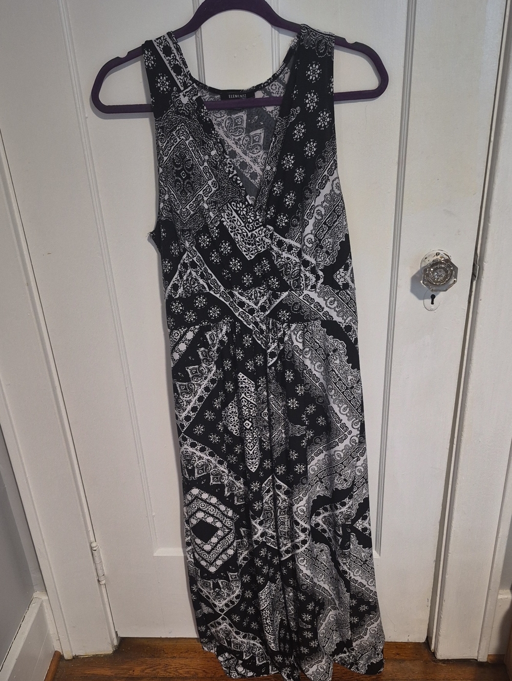 Elementz Black & White Bandana Print Sleeveless Maxi Dress